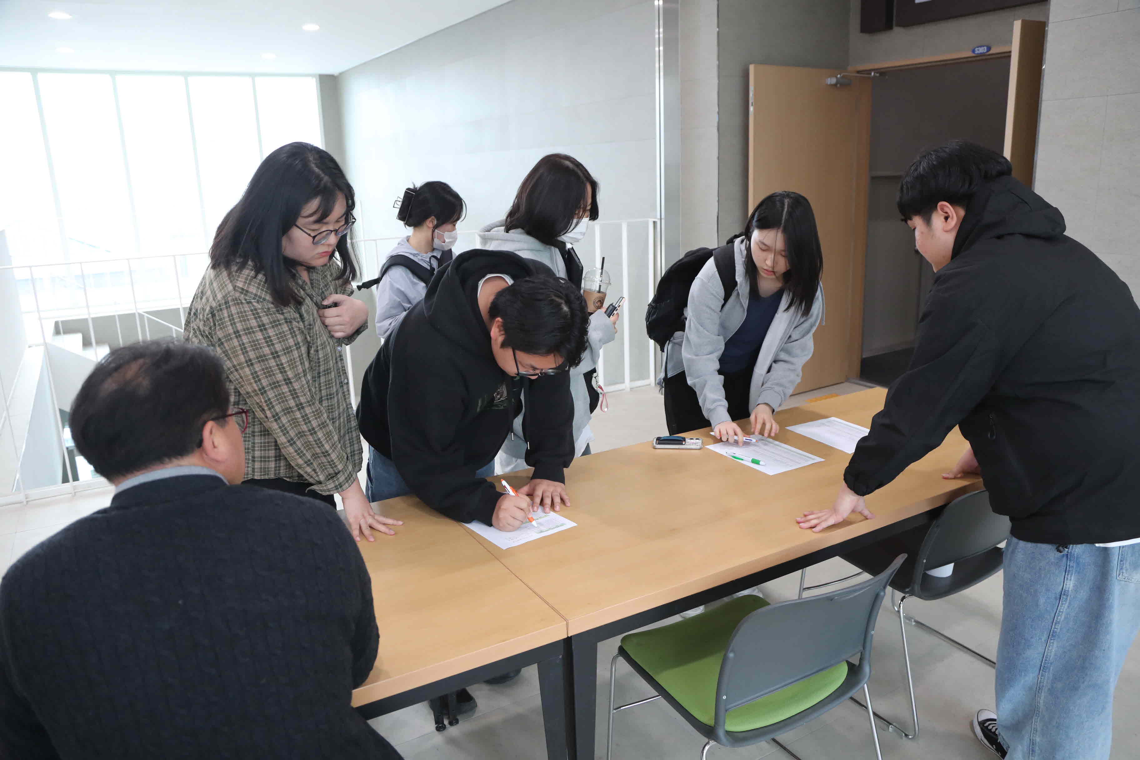 Life Plus 인성아카데미, '엄마를 미워해도 괜찮아'의 저자 김윤담 작가 초청