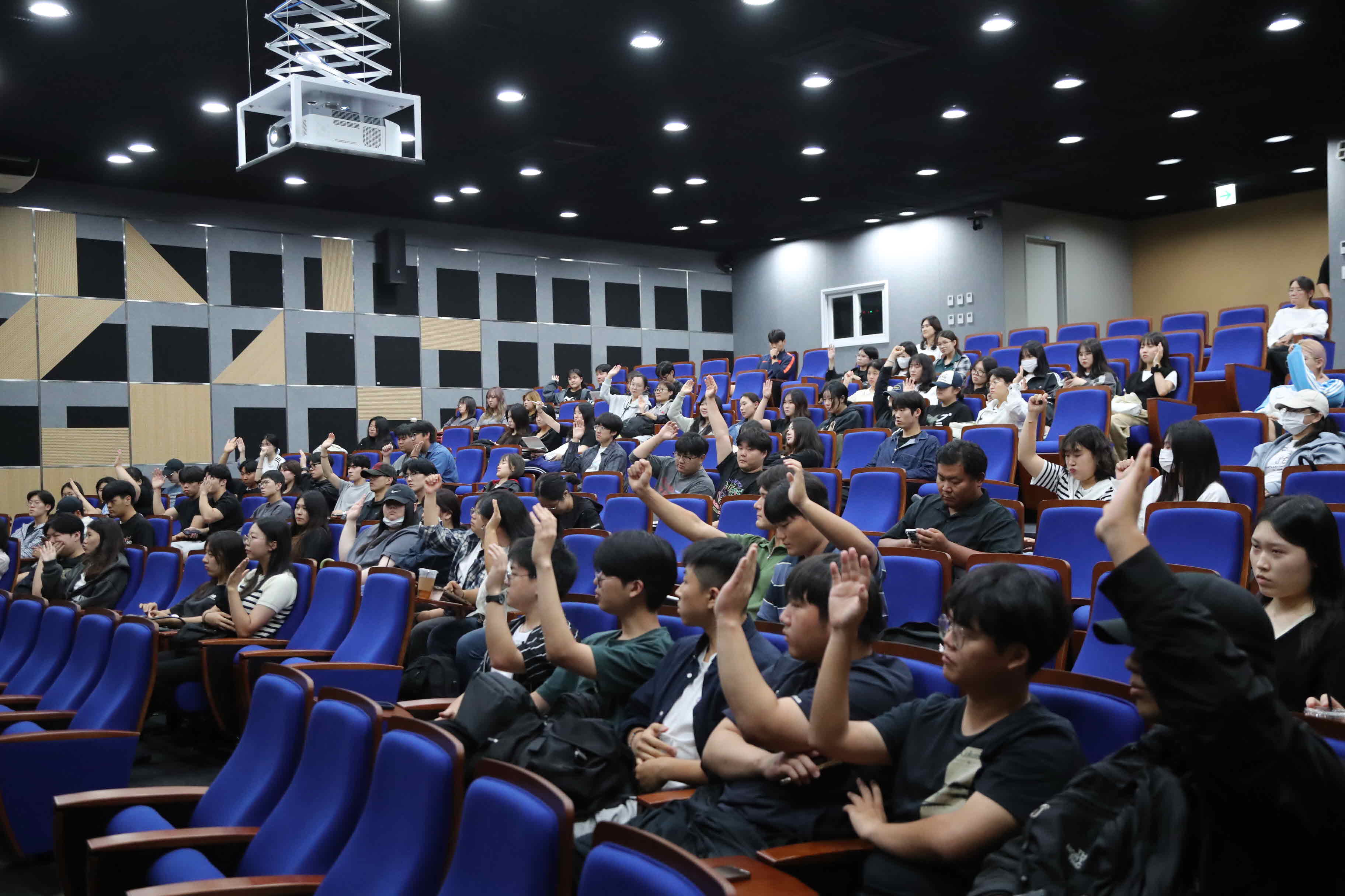 ‘AI 시대, 상상력이 미래를 바꾼다’... 2학기 총장과의 대화
