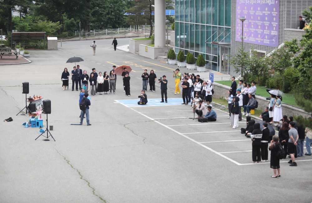 춘천마임축제(찾아가는공연) '인형 새 서커스단'